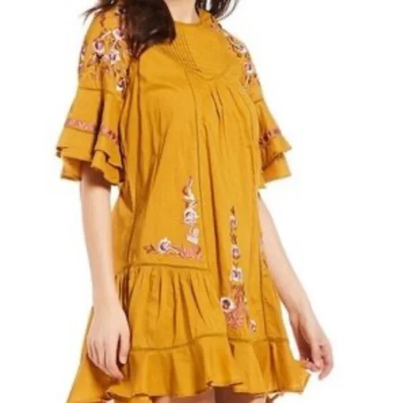 Free People Pavlo Floral Embroidered Babydoll Dress SIze Small Tiered Ruffle - Picture 14 of 15